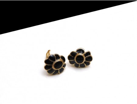 Cercei clips floare neagra cu 9 petale inegale